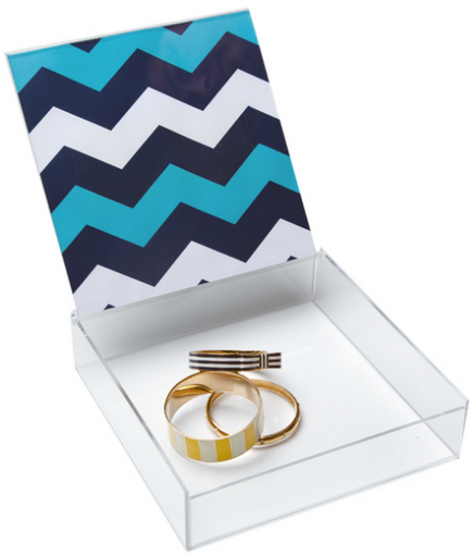 best_hostess_gifts_2011_zigzag_lucite_box
