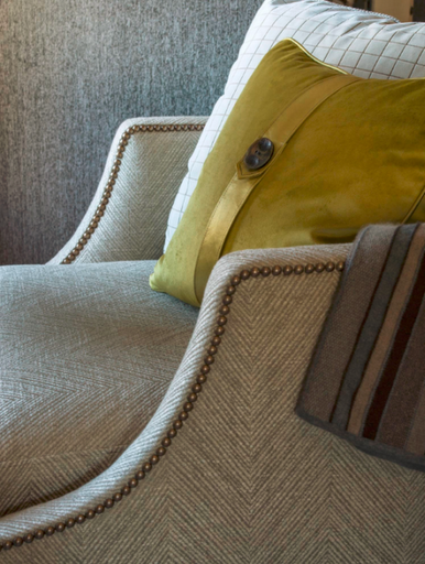 lee_jofa_fabrics_chair_detail