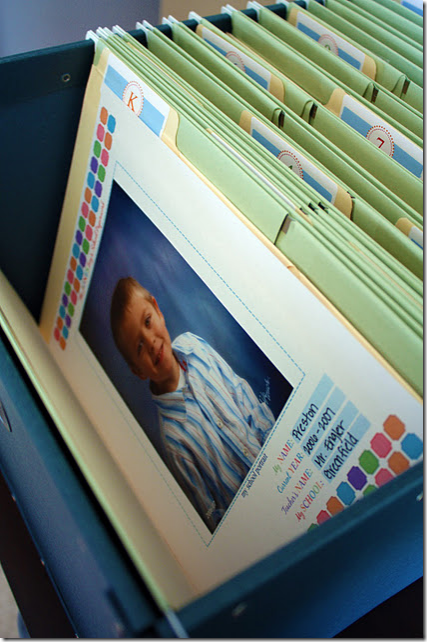 organizing kids schoolwork folders