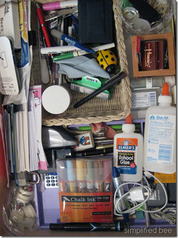 steps organizing a junk drawer