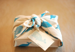 hand blocked gift wrap diy