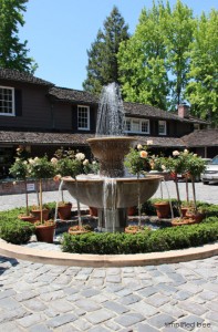cobblestone driveway with fountain - Woodside California