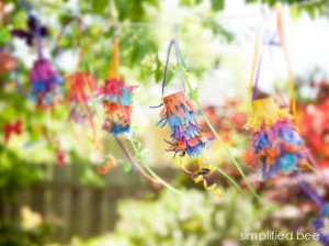 mini pinatas - fiesta ideas