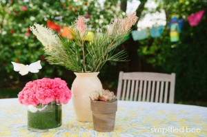 outdoor table setting - fiesta party ideas