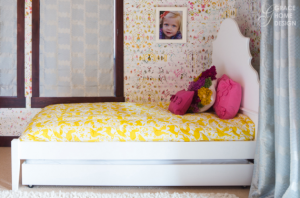 Colorful Girls Bedroom - Elitis Kandy Wallpaper