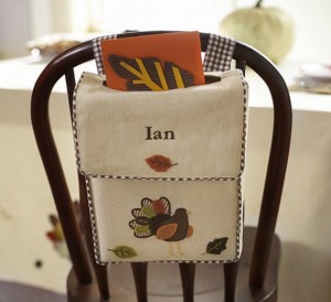 Thanksgiving kids table - thank you note idea