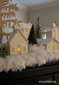 christmas decorating with feathers // Simplified Bee