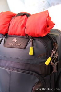 durable expanable luggage review - Simplified Bee