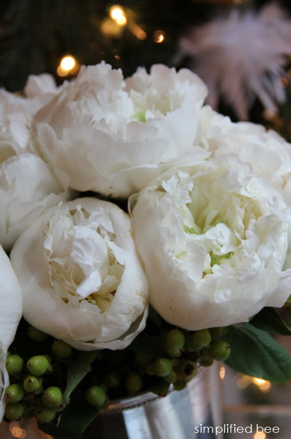 white peonies in a mint julep vase // Simplified Bee
