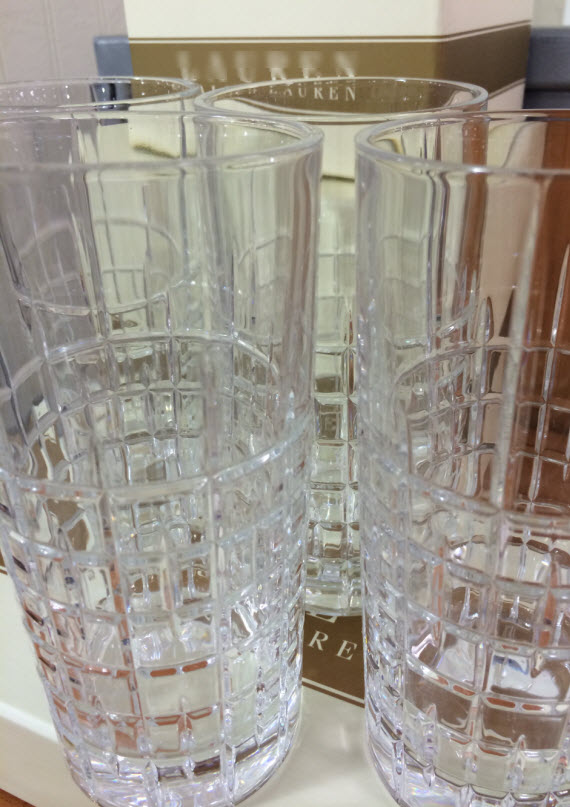 crystal highball glasses - hostess gifts #thegifter