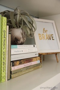 be brave art // simplified bee