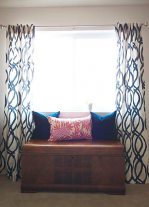 vintage truck in window // preppy home office