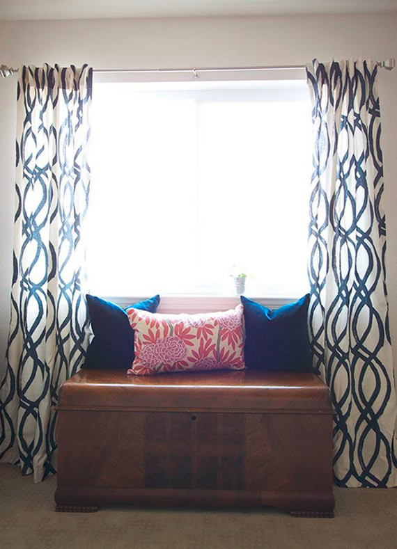 vintage truck in window // preppy home office