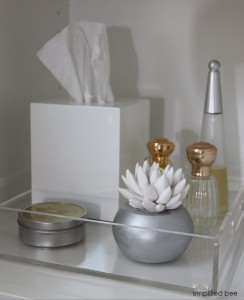 designer marble bathroom // acrylic tray // cristin priest of simplified bee #bathrooms