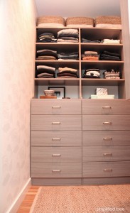 gray walk-in closet design // www.simplifiedbee.com