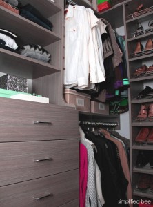 small walk-in closet design // www.simplifiedbee.com #closets
