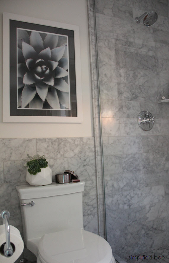 gray marble bathroom // simplified bee