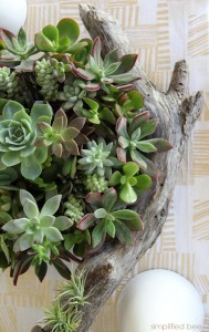 gold and white holiday table setting with Target // simplified bee blog #TargetStyle
