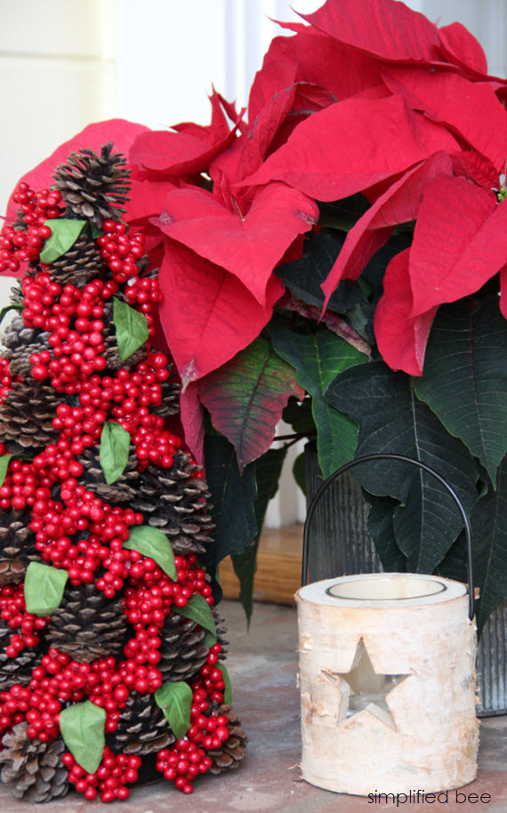 red poinsettia & holiday decor // simplified bee