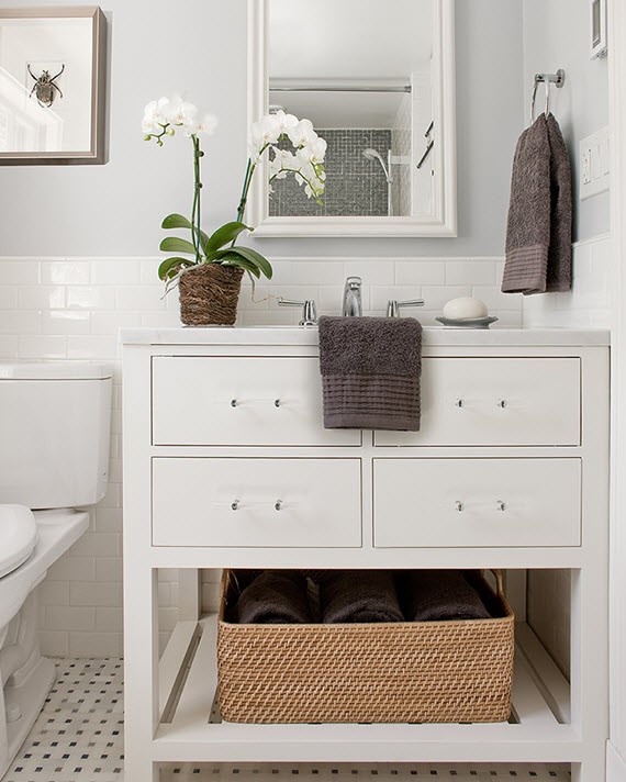 white orchids // contemporary white bathroom