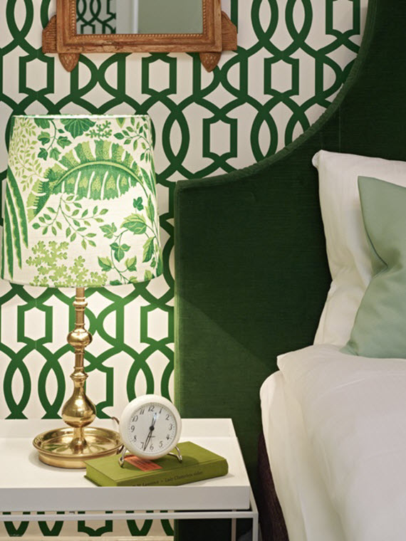 green trellis wallpaper // bedroom
