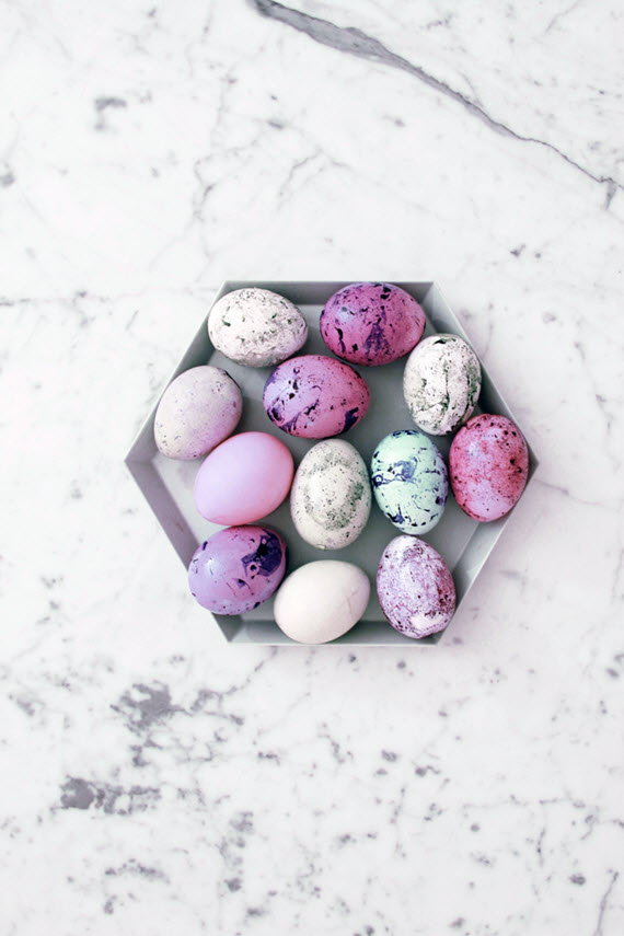 marble Easter eggs