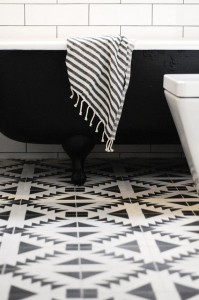 black & white southwest modern tile floor // bathroom