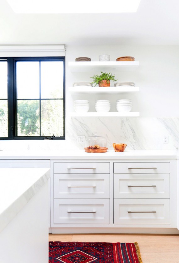 white marble kitchen // maggie pierson