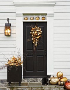 fall front door ideas // via www.simplifiedbee.com
