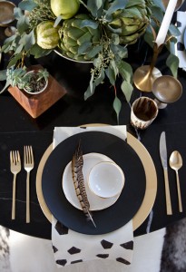 chic thanksgiving table setting