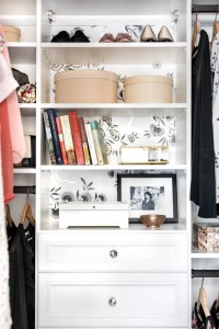walk-in closet design // vanessa francis design // via @simplifiedbee