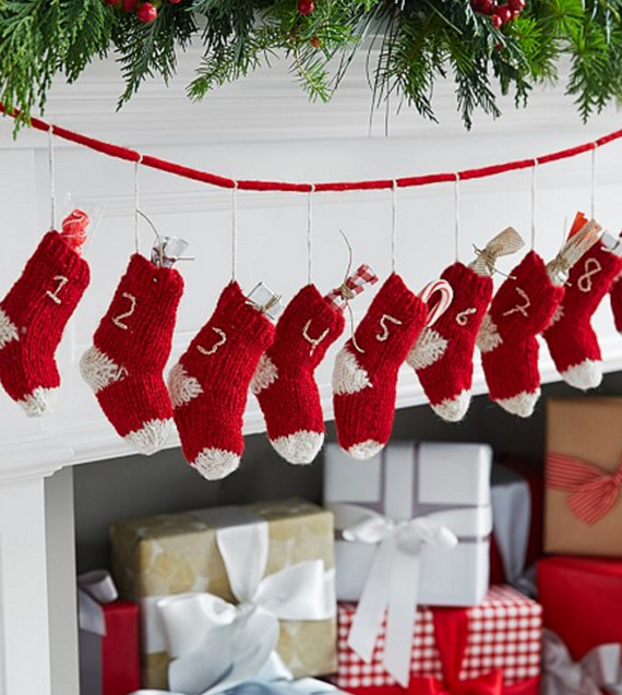 knit stocking garland // advent calendar ideas // via @simplifiedbee