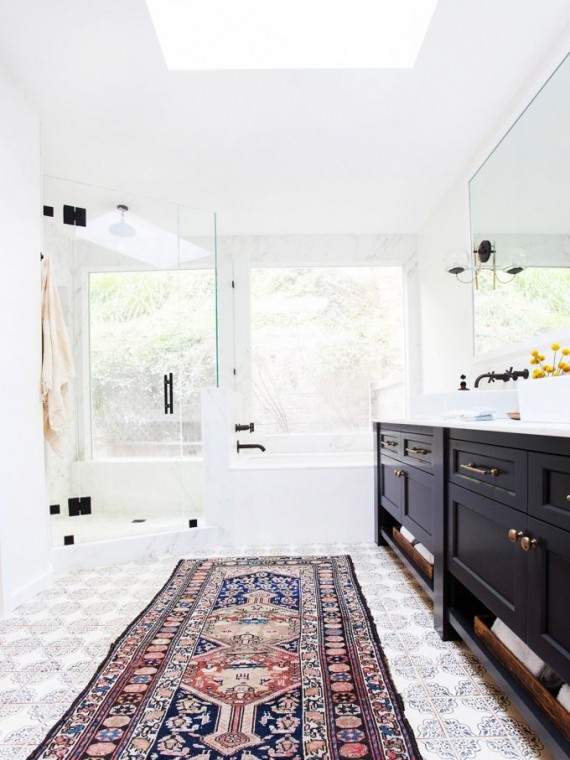 tribal rugs // bathroom // amber interiors