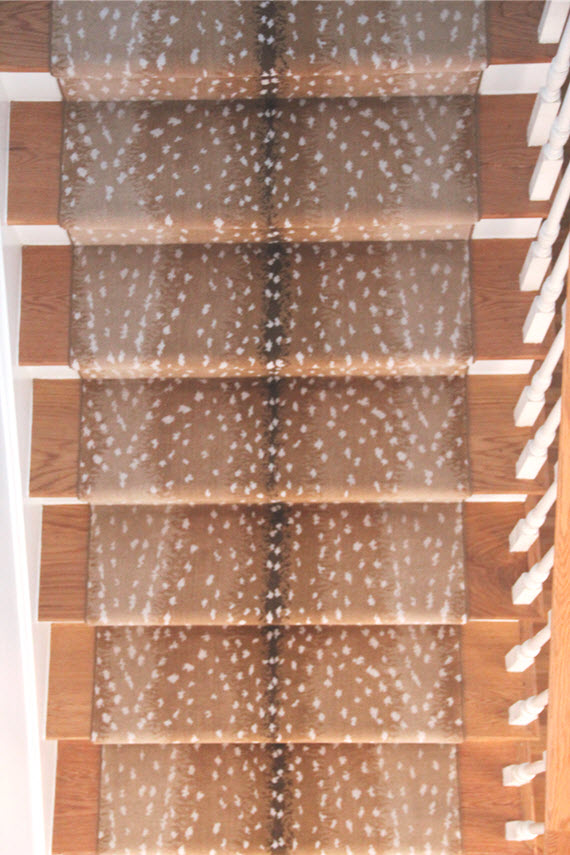 foyer // antelope carpet stair runner // @simplifiedbee