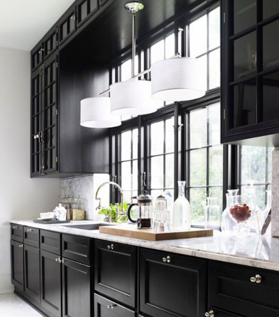 black + white kitchen // Marianne Brandi