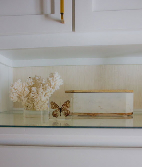 walk-in closet // marble box // @simplifiedbee #oneroomchallenge