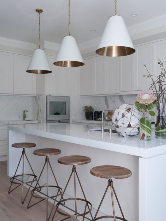 white kitchen // brass accents