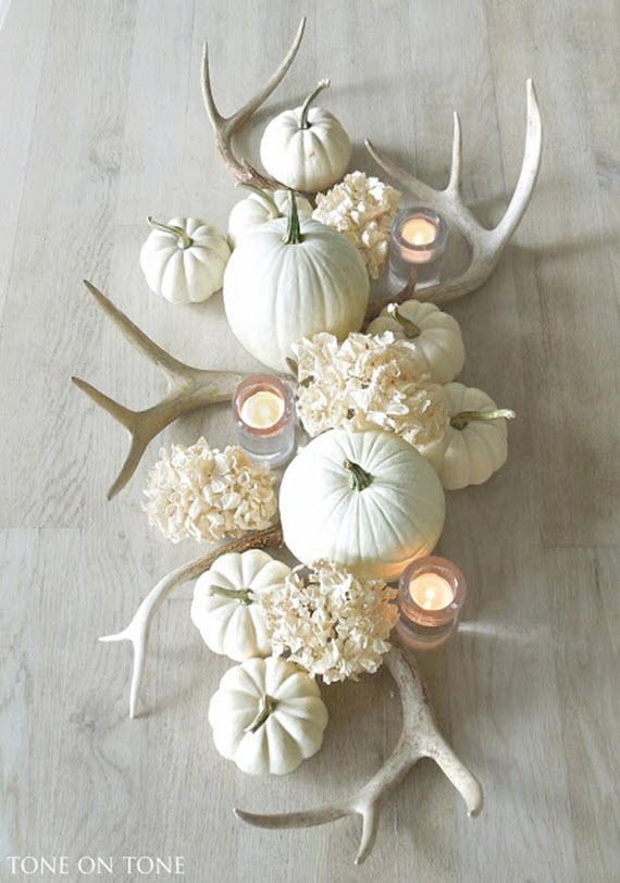 white pumpkins & antlers // thanksgiving tablescape