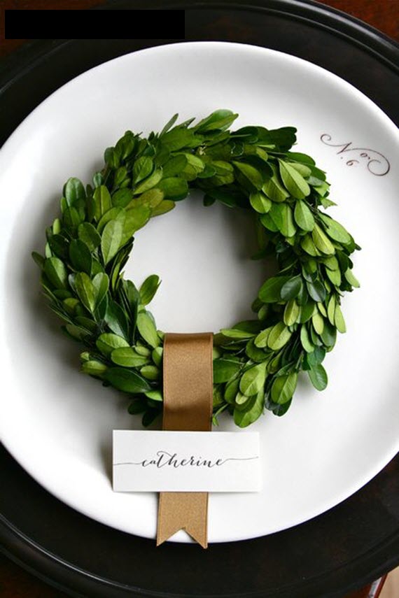 mini boxwood wreaths