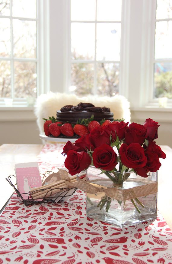 Valentine's Day tablescape // @simplifiedbee