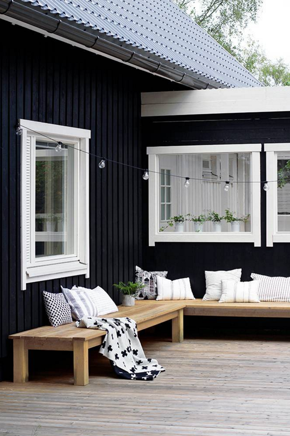 black + white patio decor