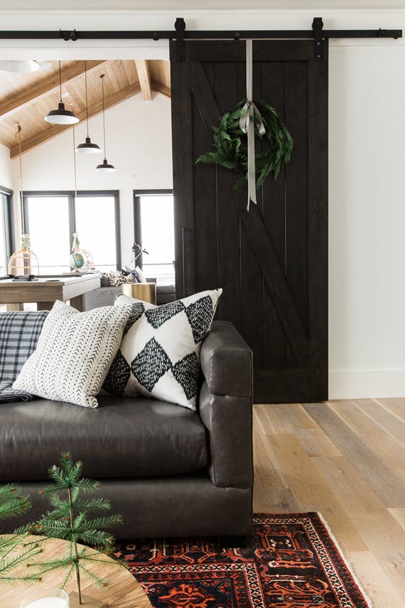 mountain holiday home // studio mcgee #mountainhome #holidayhome 