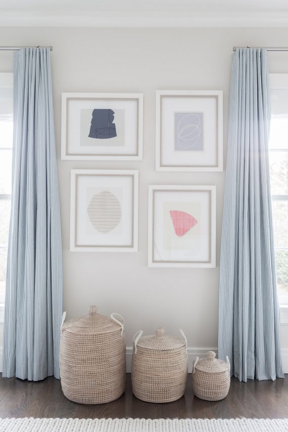 nursery room with baskets // decorating with baskets // @simplifiedbee